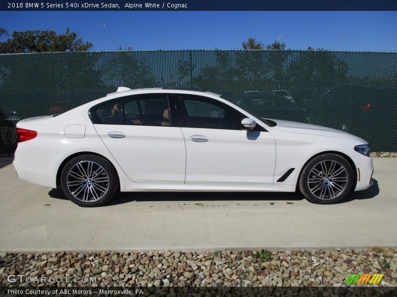 Alpine White / Cognac 2018 BMW 5 Series 540i xDrive Sedan