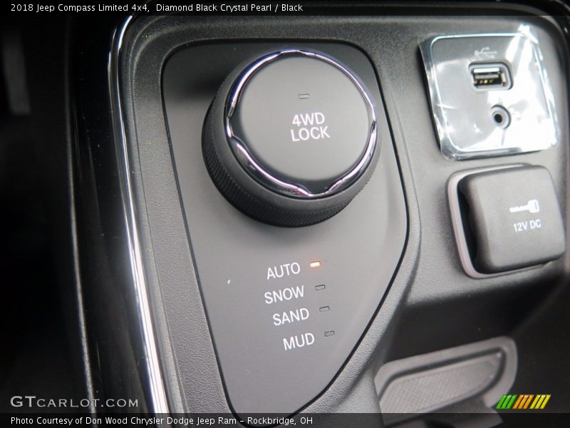 Diamond Black Crystal Pearl / Black 2018 Jeep Compass Limited 4x4