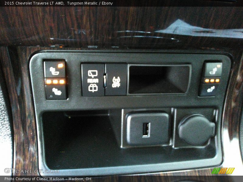 Tungsten Metallic / Ebony 2015 Chevrolet Traverse LT AWD