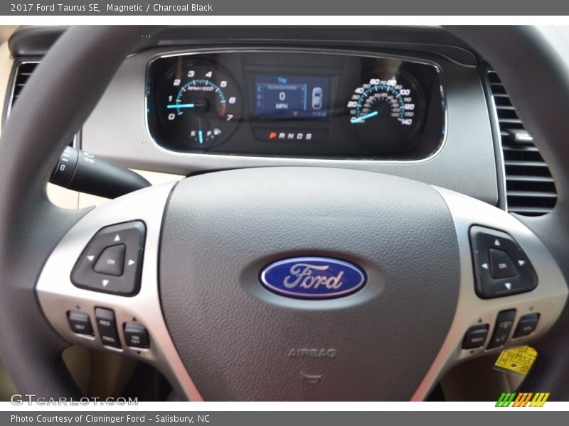 Magnetic / Charcoal Black 2017 Ford Taurus SE