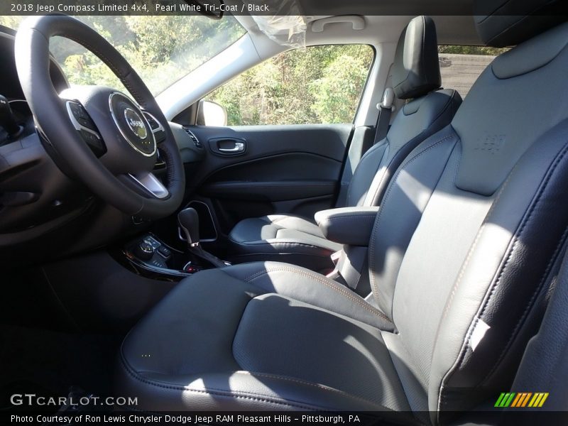 Pearl White Tri–Coat / Black 2018 Jeep Compass Limited 4x4
