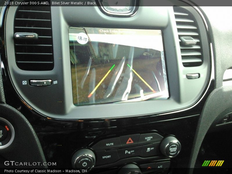 Billet Silver Metallic / Black 2018 Chrysler 300 S AWD