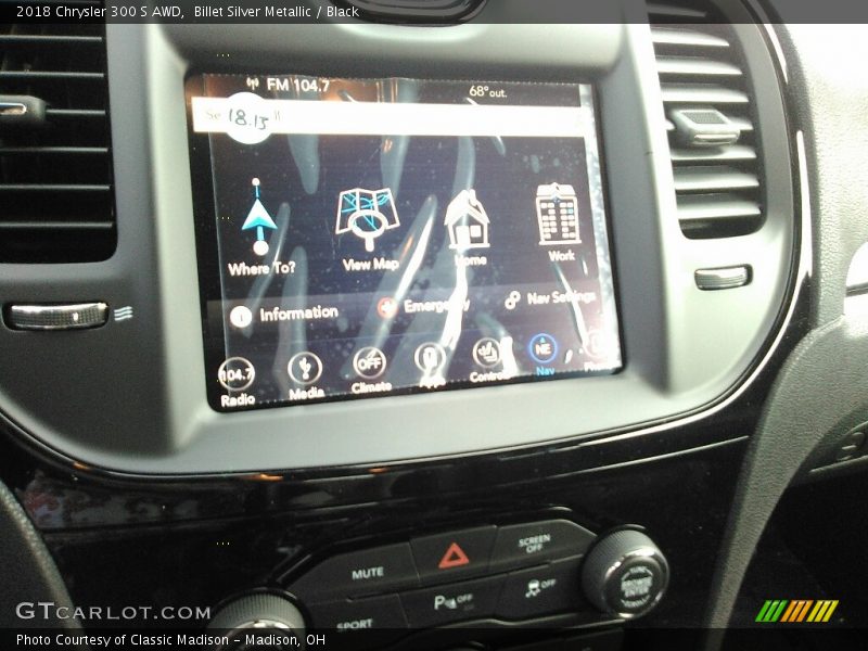 Billet Silver Metallic / Black 2018 Chrysler 300 S AWD
