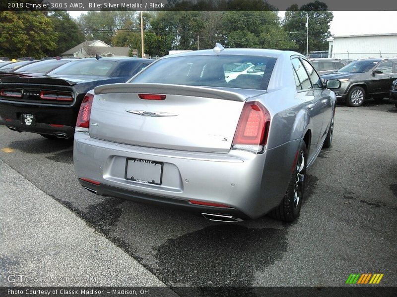 Billet Silver Metallic / Black 2018 Chrysler 300 S AWD