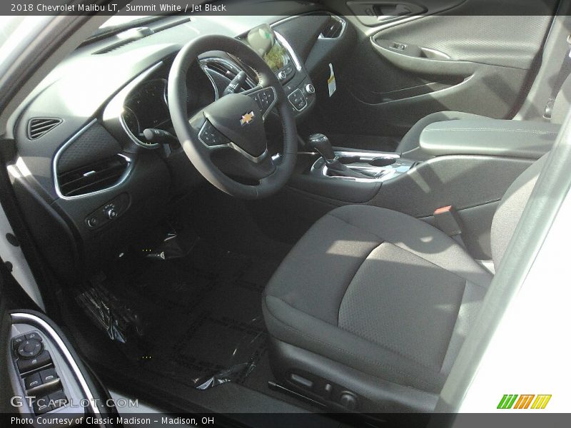 Summit White / Jet Black 2018 Chevrolet Malibu LT