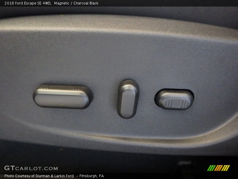 Magnetic / Charcoal Black 2018 Ford Escape SE 4WD