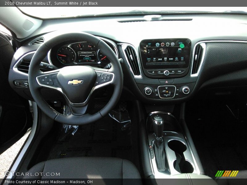 Summit White / Jet Black 2018 Chevrolet Malibu LT