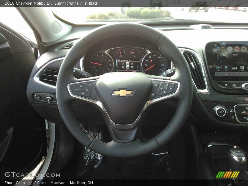 Summit White / Jet Black 2018 Chevrolet Malibu LT