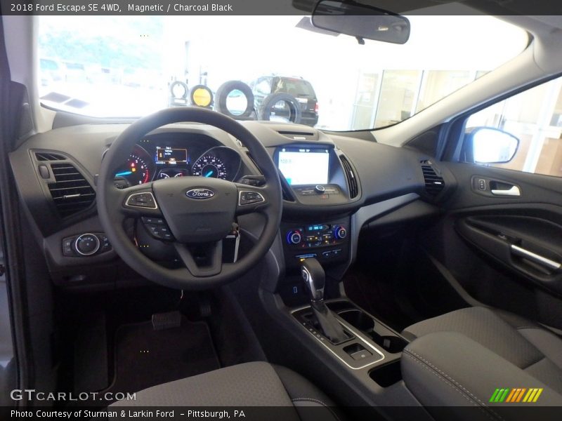 Magnetic / Charcoal Black 2018 Ford Escape SE 4WD