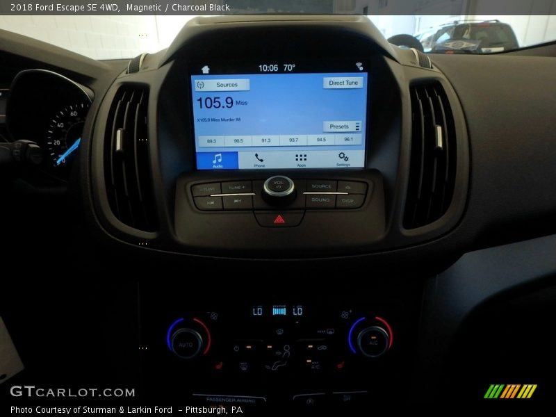 Magnetic / Charcoal Black 2018 Ford Escape SE 4WD