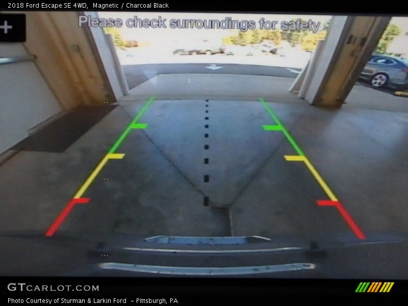 Magnetic / Charcoal Black 2018 Ford Escape SE 4WD