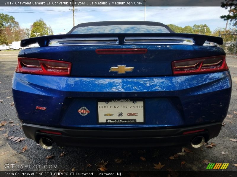 Hyper Blue Metallic / Medium Ash Gray 2017 Chevrolet Camaro LT Convertible