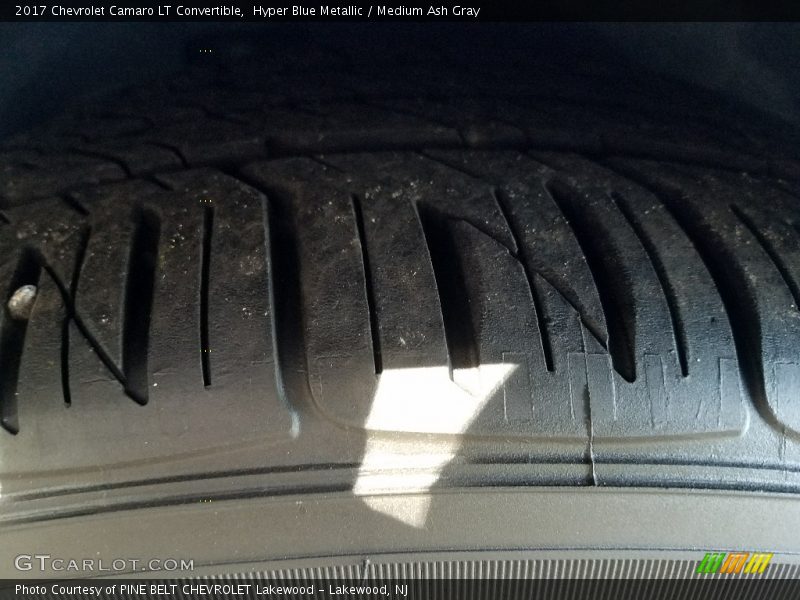 Hyper Blue Metallic / Medium Ash Gray 2017 Chevrolet Camaro LT Convertible