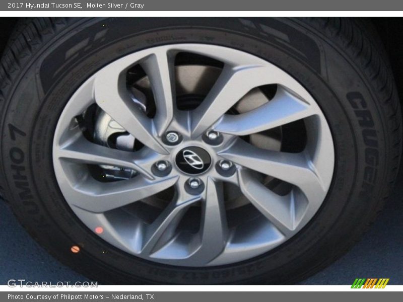 Molten Silver / Gray 2017 Hyundai Tucson SE