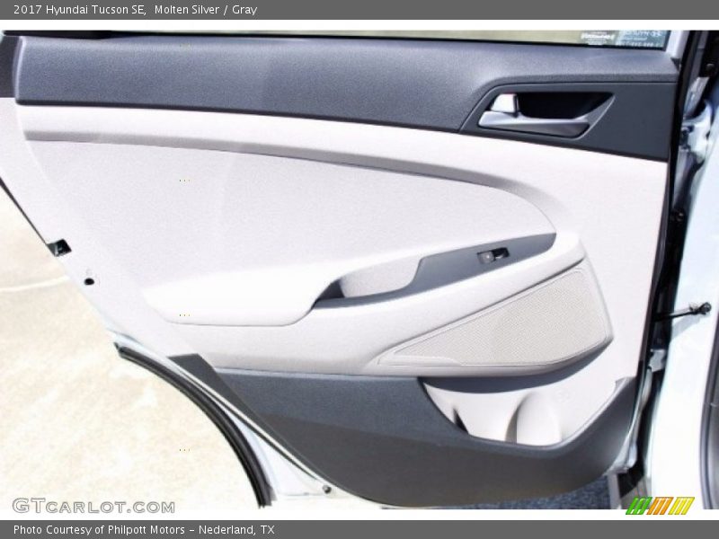 Molten Silver / Gray 2017 Hyundai Tucson SE