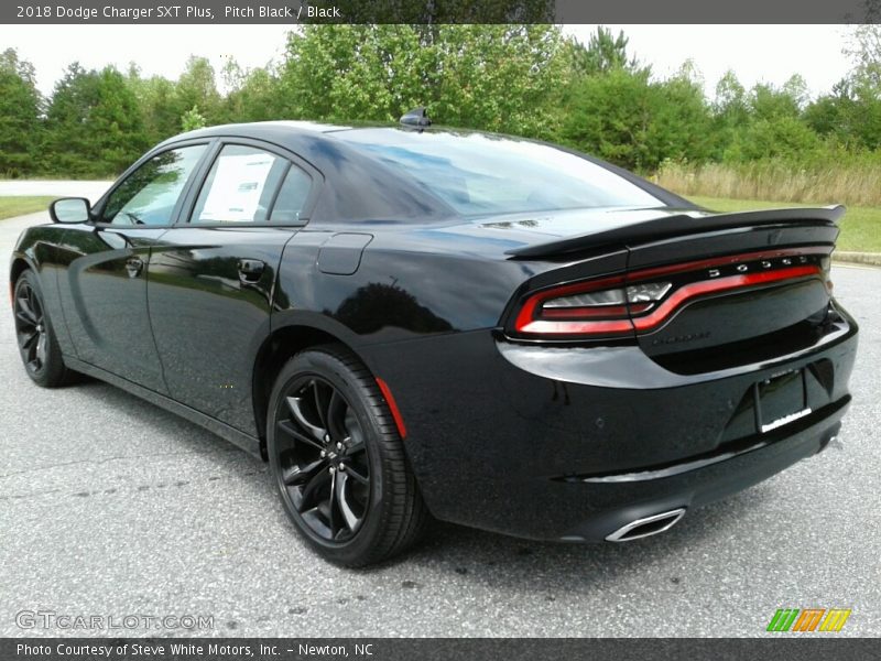 Pitch Black / Black 2018 Dodge Charger SXT Plus