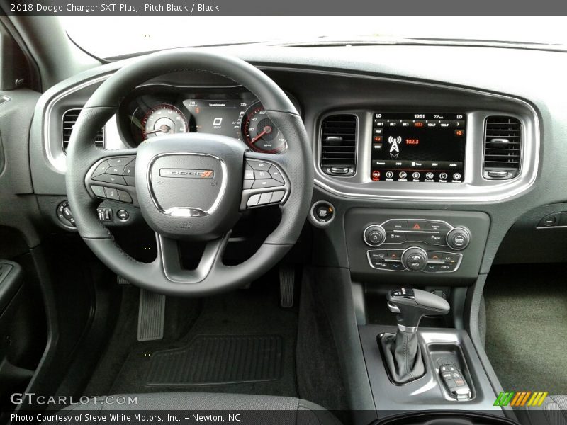 Pitch Black / Black 2018 Dodge Charger SXT Plus
