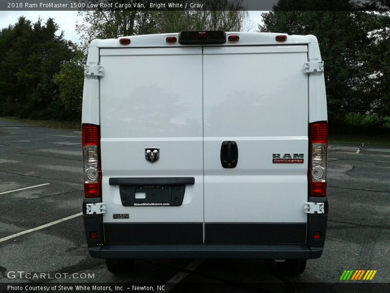 Bright White / Gray 2018 Ram ProMaster 1500 Low Roof Cargo Van