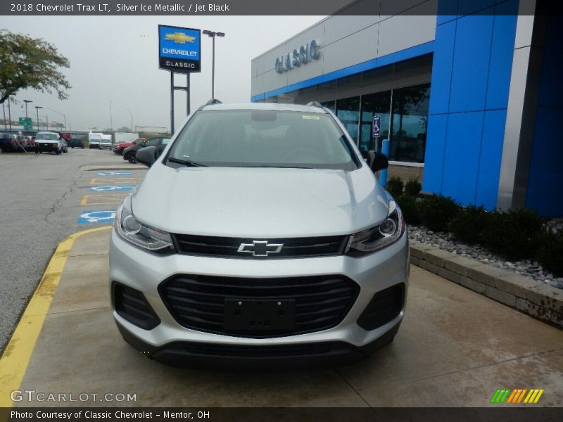 Silver Ice Metallic / Jet Black 2018 Chevrolet Trax LT