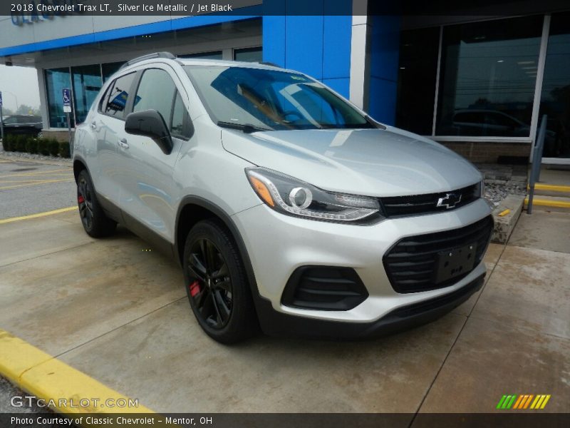 Silver Ice Metallic / Jet Black 2018 Chevrolet Trax LT