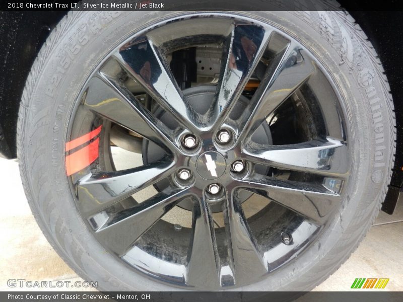 Silver Ice Metallic / Jet Black 2018 Chevrolet Trax LT