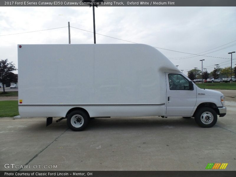Oxford White / Medium Flint 2017 Ford E Series Cutaway E350 Cutaway Commercial Moving Truck