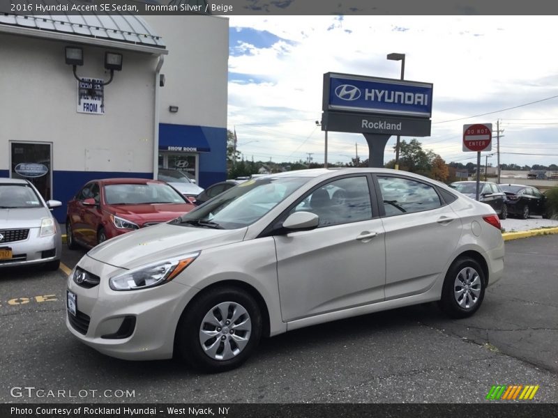 Ironman Silver / Beige 2016 Hyundai Accent SE Sedan