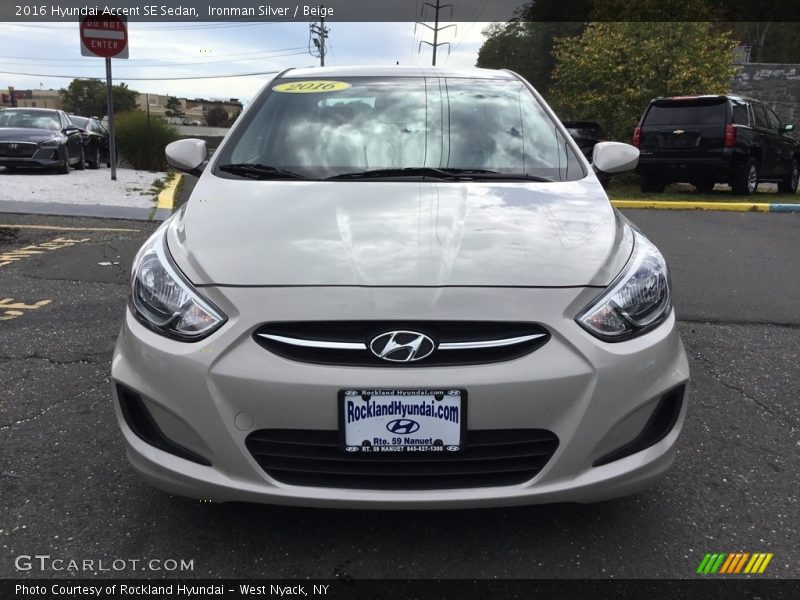 Ironman Silver / Beige 2016 Hyundai Accent SE Sedan