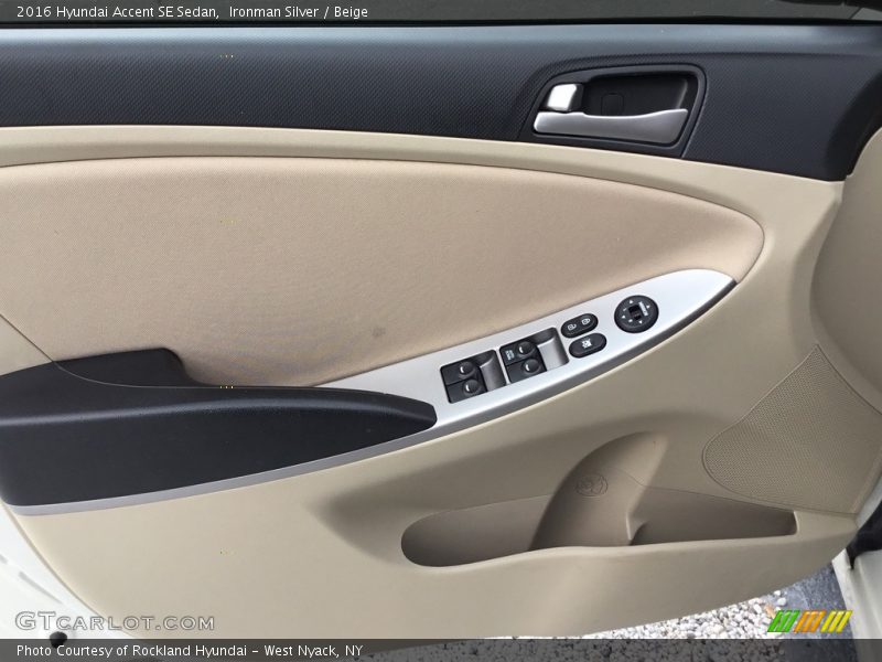 Ironman Silver / Beige 2016 Hyundai Accent SE Sedan