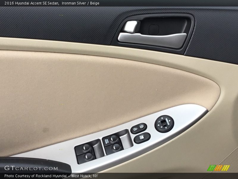 Ironman Silver / Beige 2016 Hyundai Accent SE Sedan