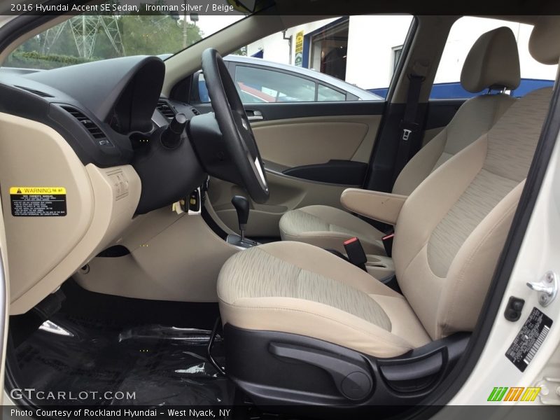 Ironman Silver / Beige 2016 Hyundai Accent SE Sedan