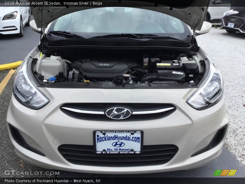 Ironman Silver / Beige 2016 Hyundai Accent SE Sedan
