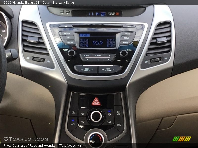 Desert Bronze / Beige 2016 Hyundai Elantra SE