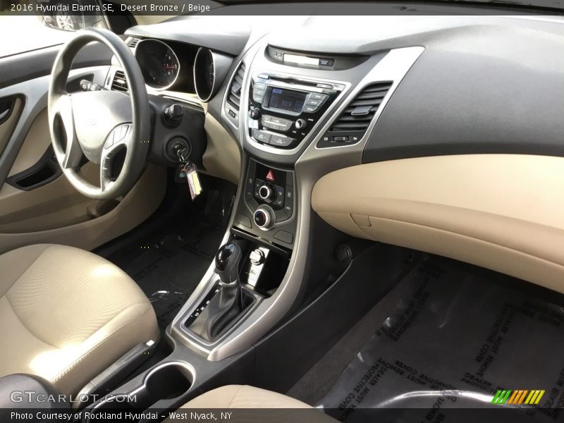 Desert Bronze / Beige 2016 Hyundai Elantra SE