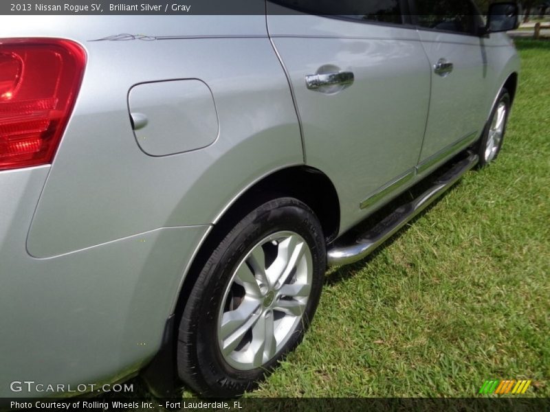 Brilliant Silver / Gray 2013 Nissan Rogue SV