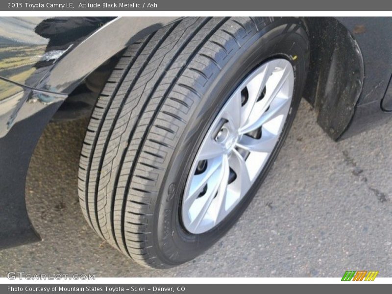 Attitude Black Metallic / Ash 2015 Toyota Camry LE