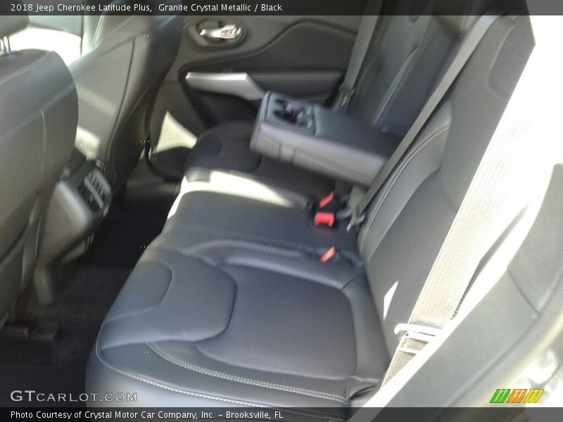 Granite Crystal Metallic / Black 2018 Jeep Cherokee Latitude Plus