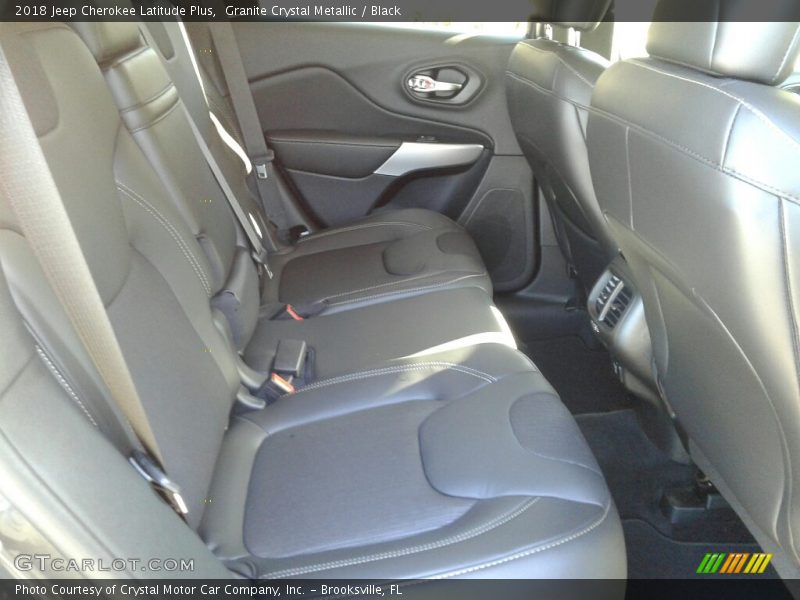 Granite Crystal Metallic / Black 2018 Jeep Cherokee Latitude Plus