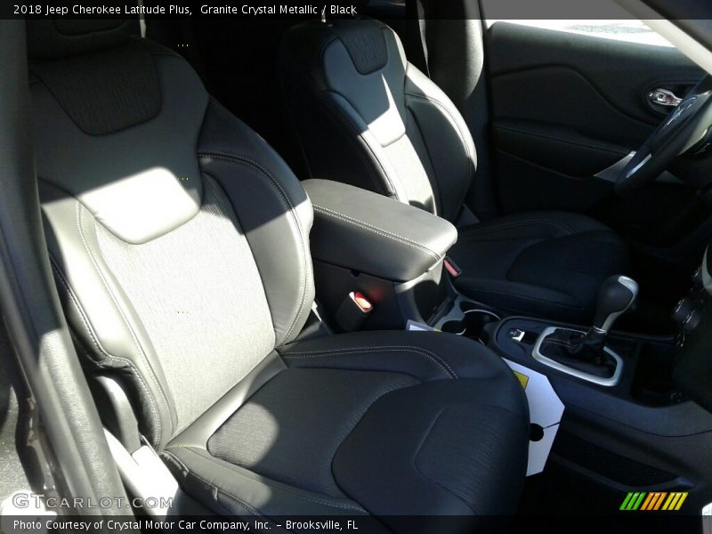 Granite Crystal Metallic / Black 2018 Jeep Cherokee Latitude Plus