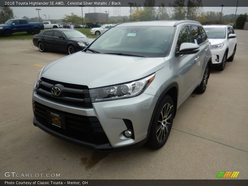 Celestial Silver Metallic / Black 2018 Toyota Highlander SE AWD