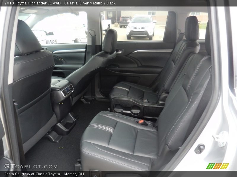 Celestial Silver Metallic / Black 2018 Toyota Highlander SE AWD