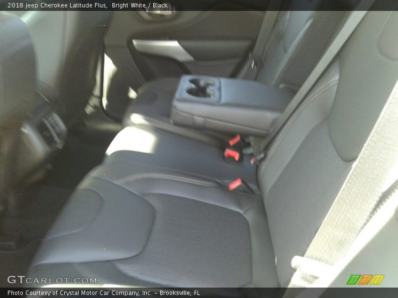 Bright White / Black 2018 Jeep Cherokee Latitude Plus