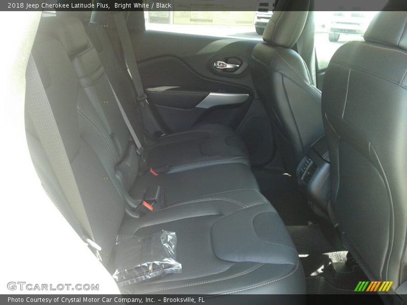 Bright White / Black 2018 Jeep Cherokee Latitude Plus