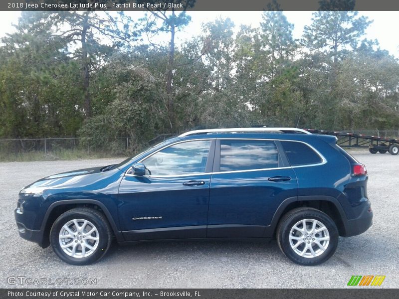 Patriot Blue Pearl / Black 2018 Jeep Cherokee Latitude Plus