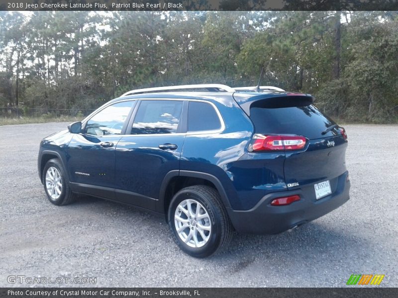 Patriot Blue Pearl / Black 2018 Jeep Cherokee Latitude Plus