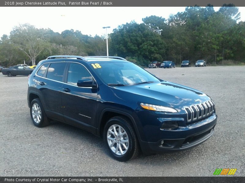 Patriot Blue Pearl / Black 2018 Jeep Cherokee Latitude Plus
