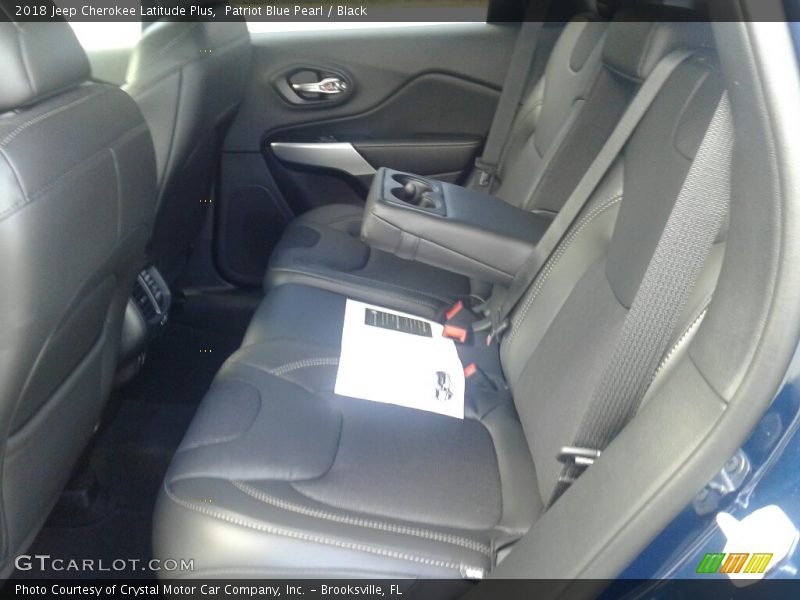 Patriot Blue Pearl / Black 2018 Jeep Cherokee Latitude Plus