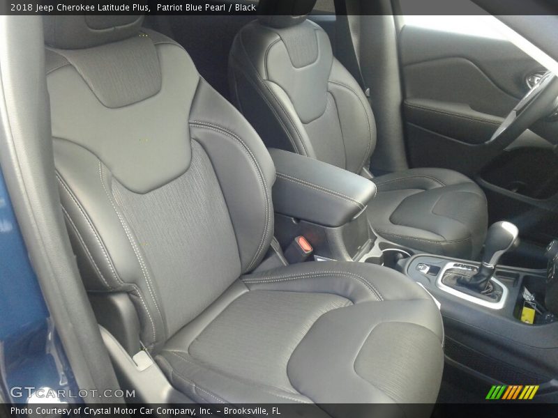 Patriot Blue Pearl / Black 2018 Jeep Cherokee Latitude Plus