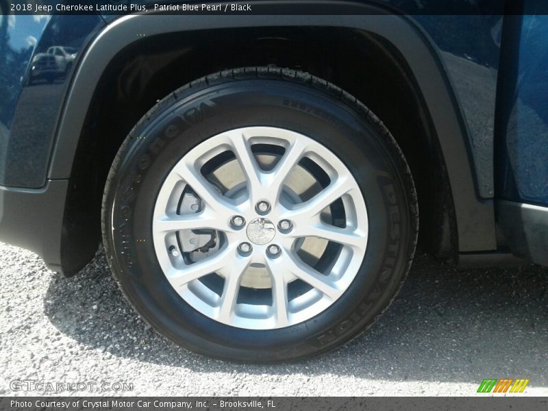 Patriot Blue Pearl / Black 2018 Jeep Cherokee Latitude Plus
