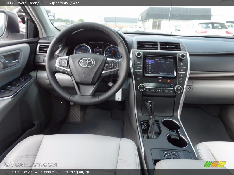 Super White / Ash 2017 Toyota Camry XLE